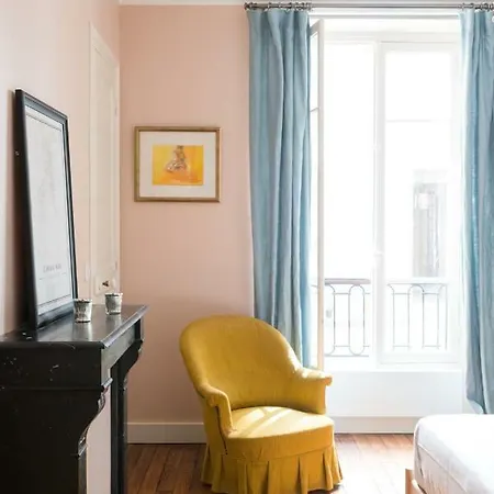 Rue De Grenelle Iv By Onefinestay