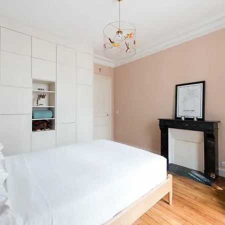 Rue De Grenelle Iv By Onefinestay Paris